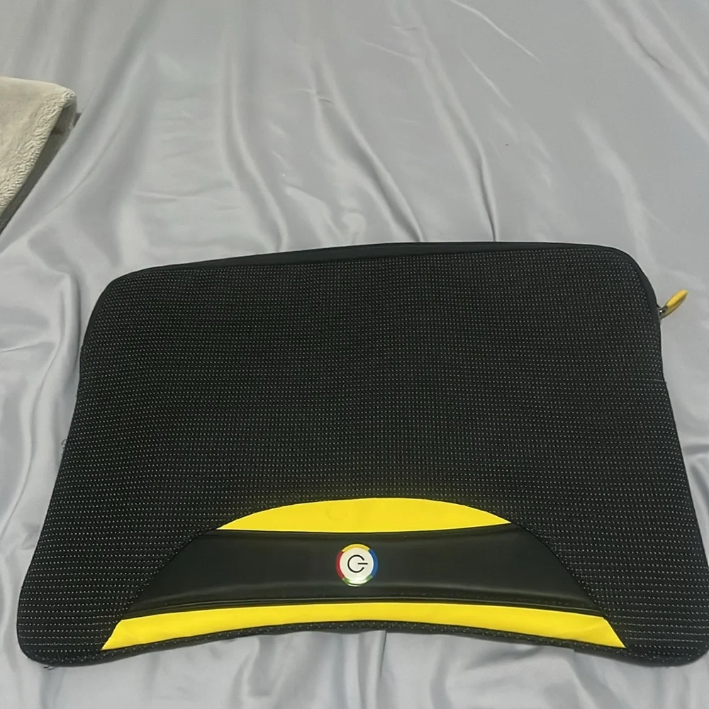 Brenthaven laptop sleeve Google swag